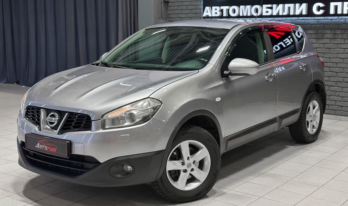 Nissan Qashqai - 2